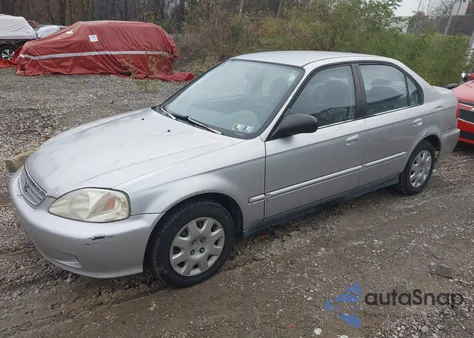 1999 Honda Civic Value Package z USA, uszkodzony, nr VIN 2HGEJ6613XH584231